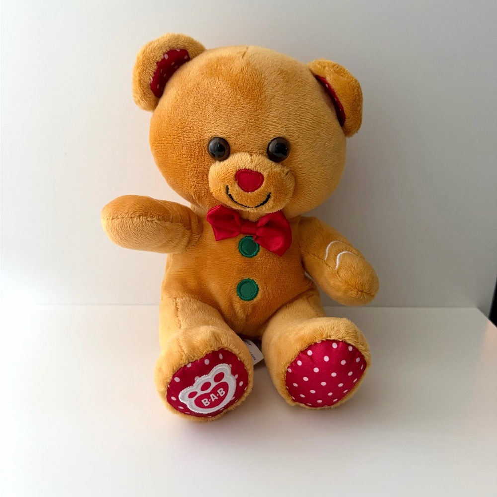 Build-A-Bear Gingerbread Sitting Bear – Small Plush